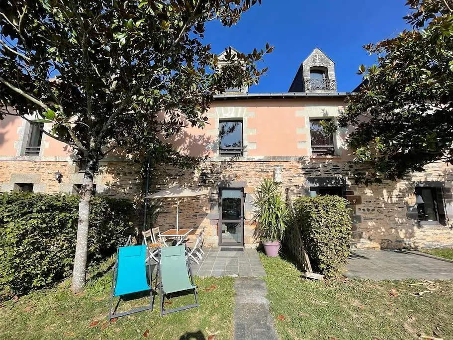 Hébergement de vacances Maison rustique au calme en bord de Vilaine La Chapelle-de-Brain